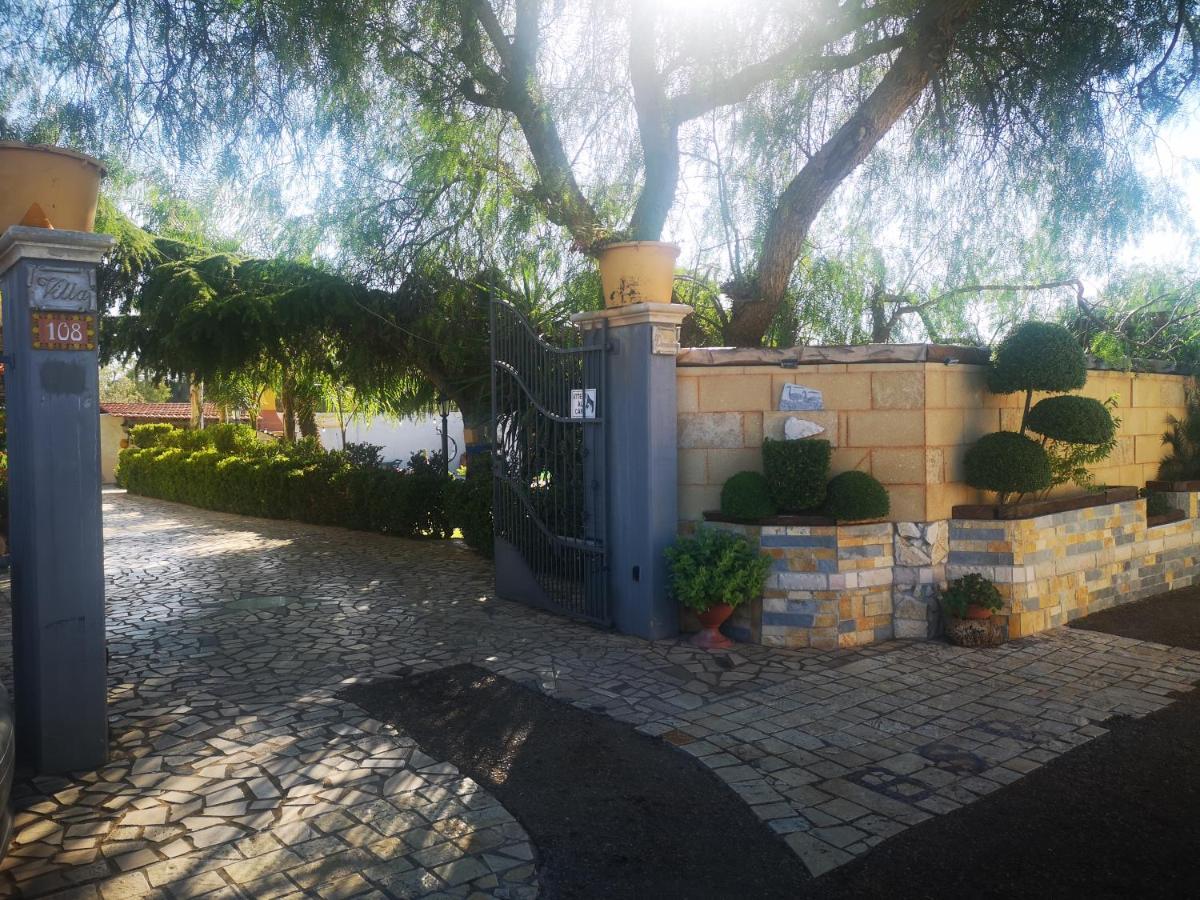 Villa Girasole Монтерони-ди-Лечче Экстерьер фото